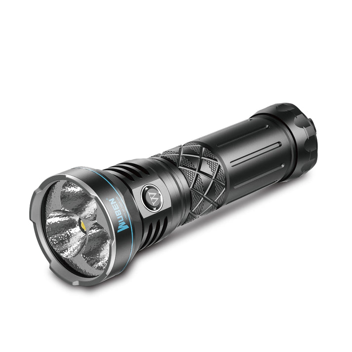 Lanterna de alta potência A9 12000 Lumen, uma das lanternas mais brilhantes